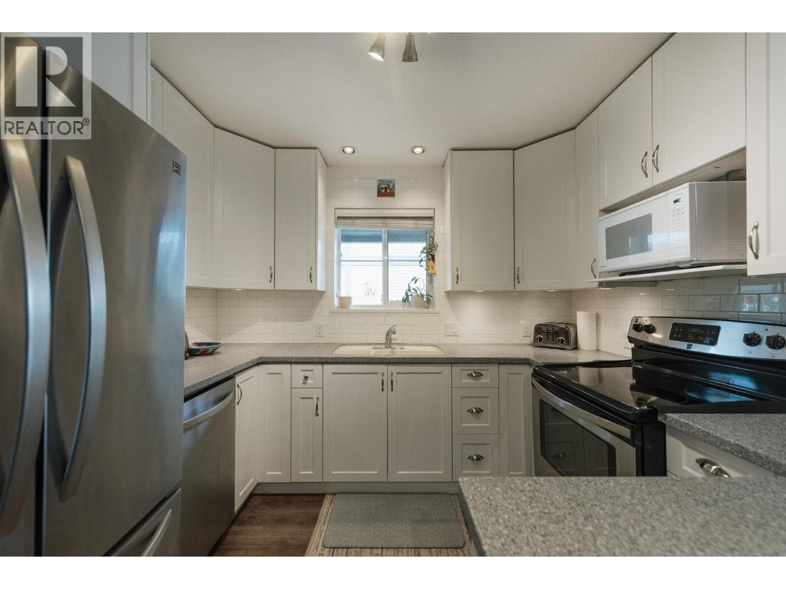 45 689 PARK ROAD photo 5