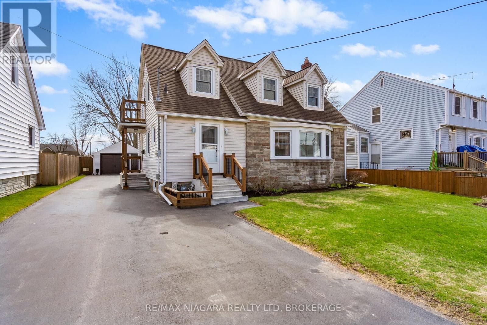 124 NEFF STREET photo 3
