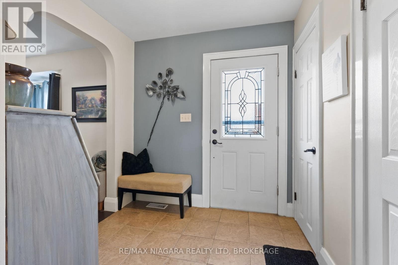 124 NEFF STREET photo 5