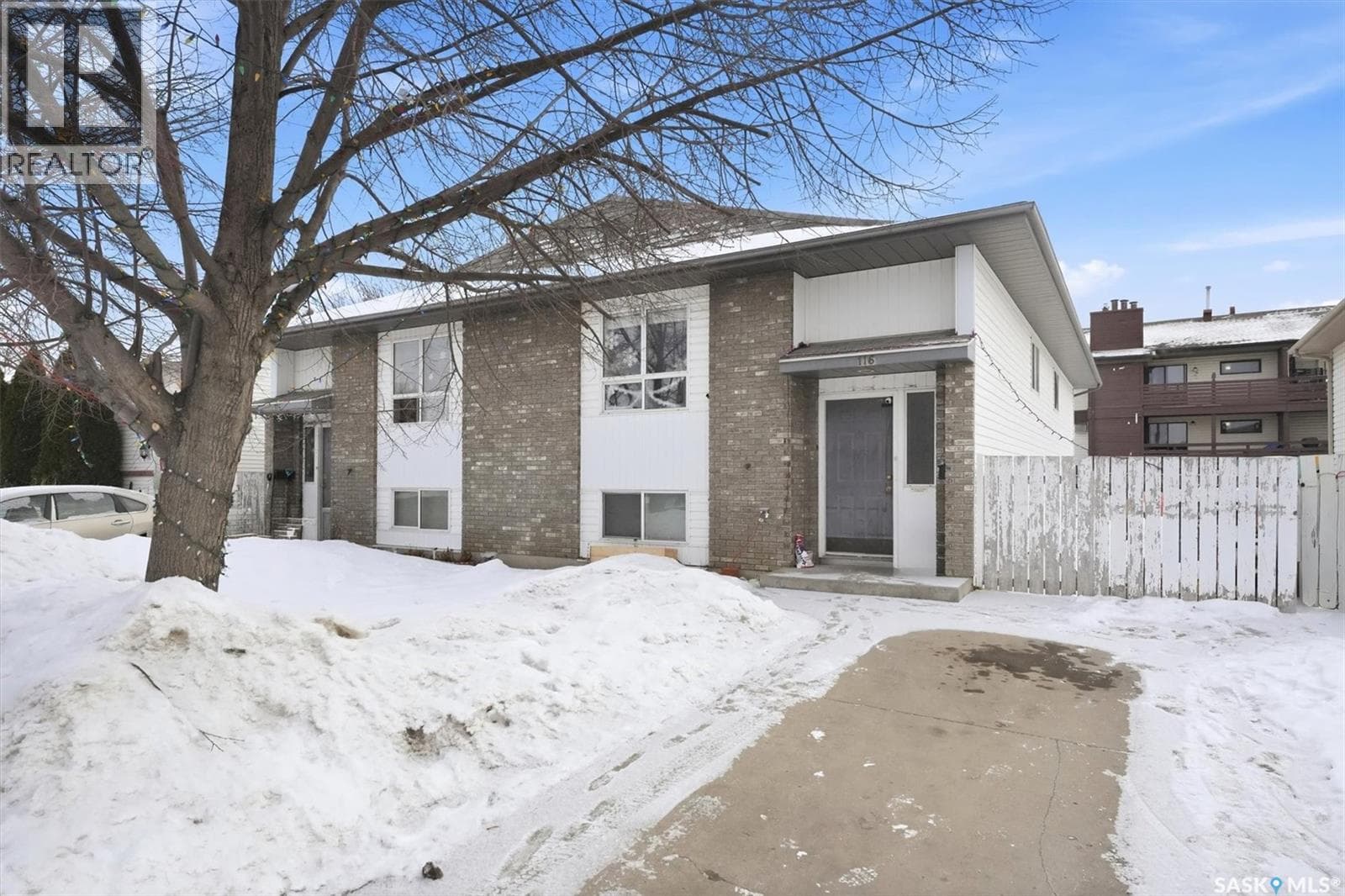 114 - 116 Barber CRESCENT — photo 3