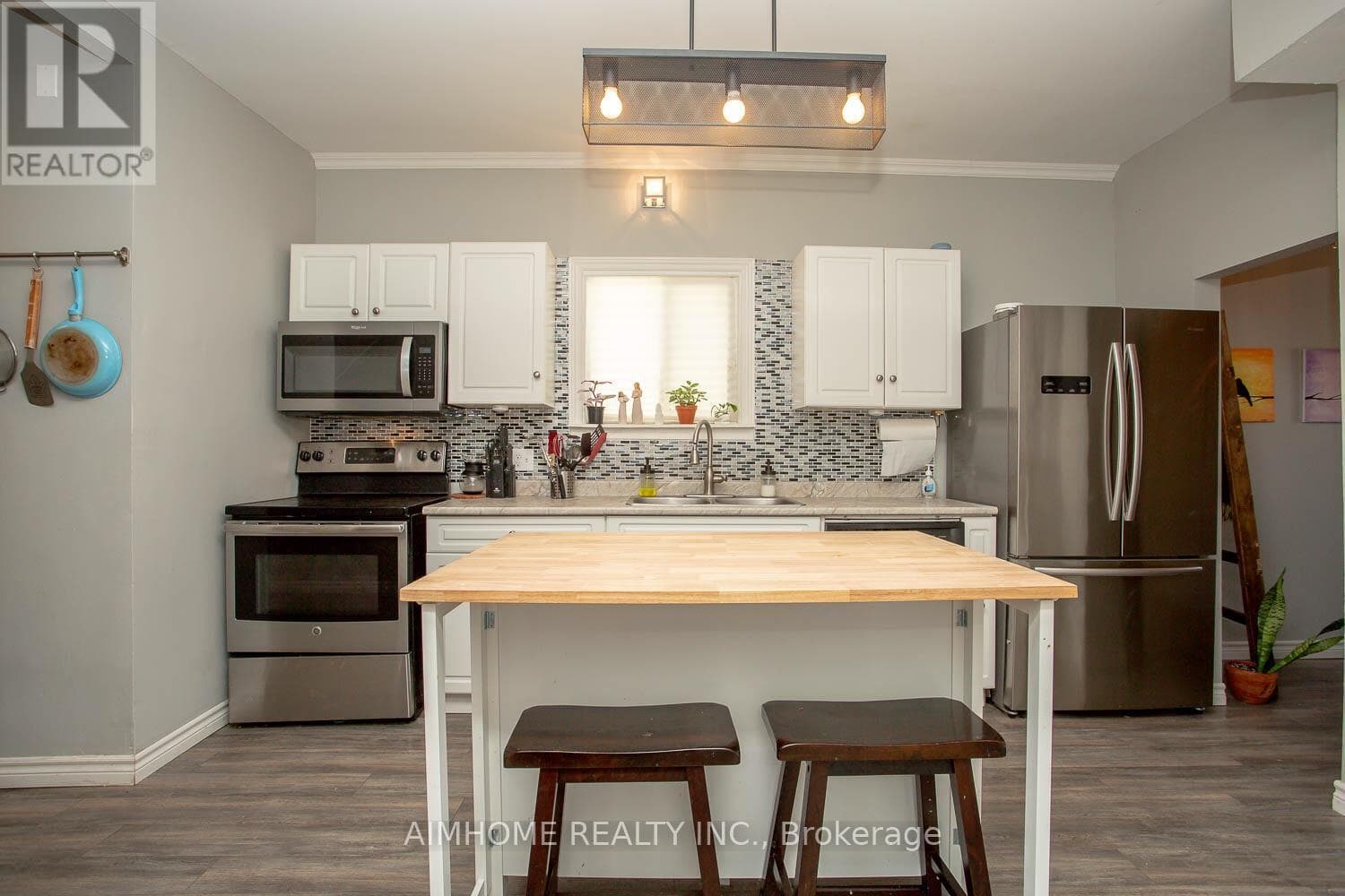 4 bed 2 bath single family at 7 RATHGAR STREET — $359,000