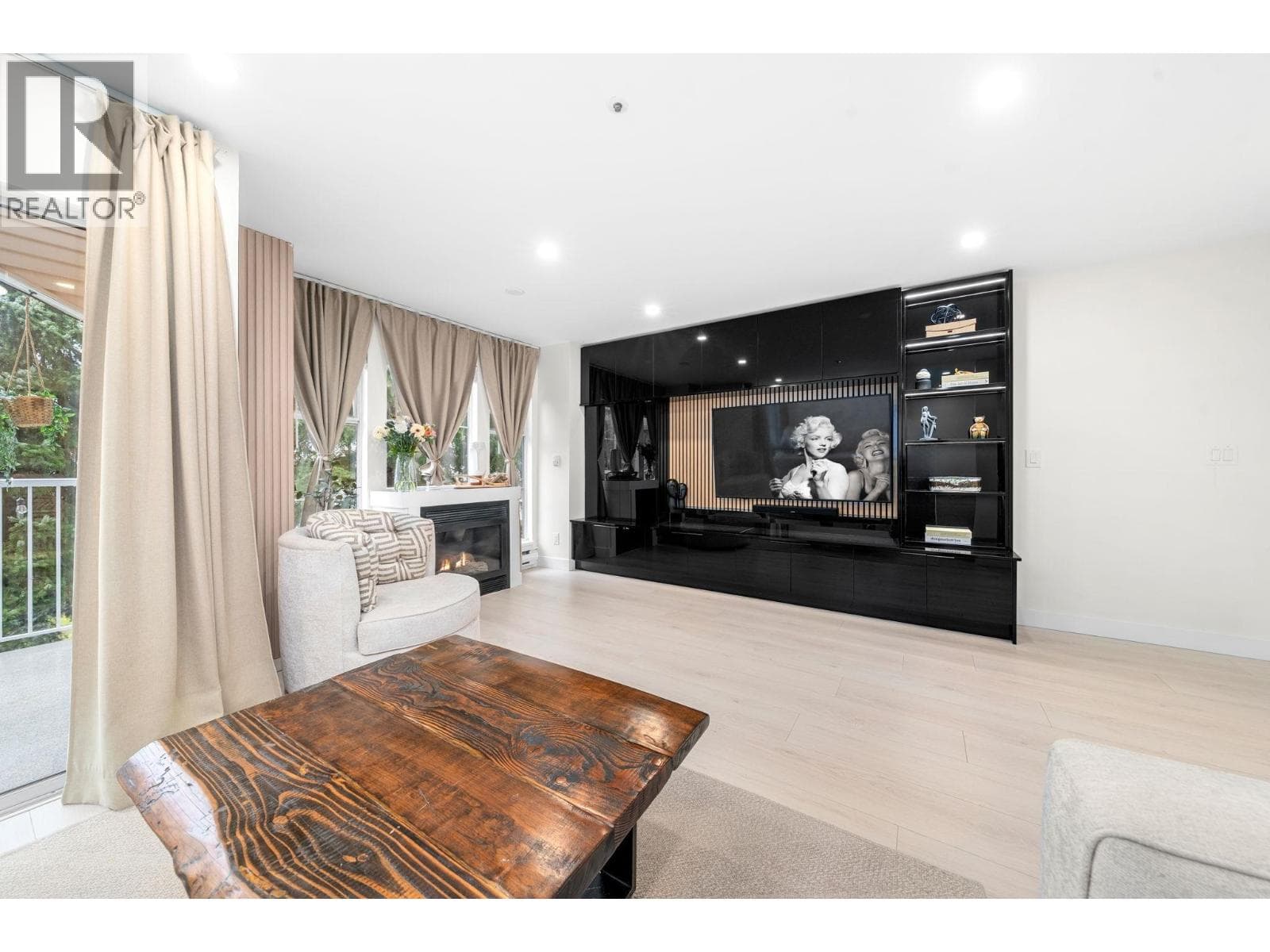 19 12188 HARRIS ROAD photo 2