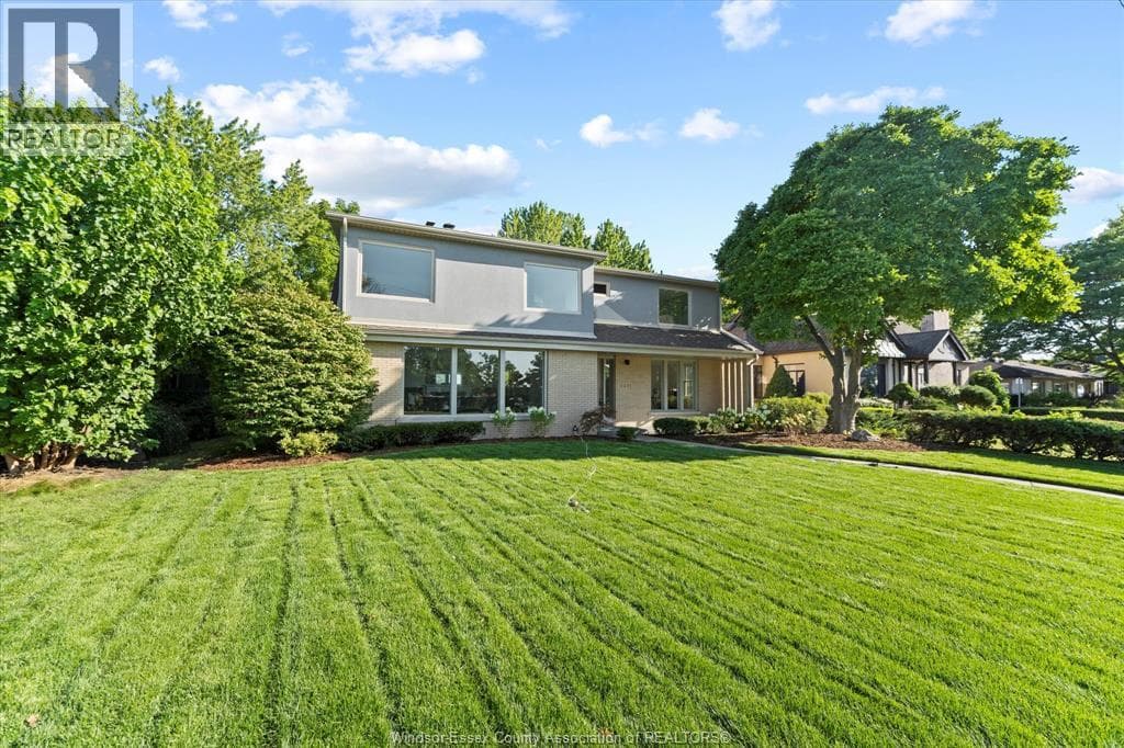 2371 RIVERSIDE DRIVE West photo 2