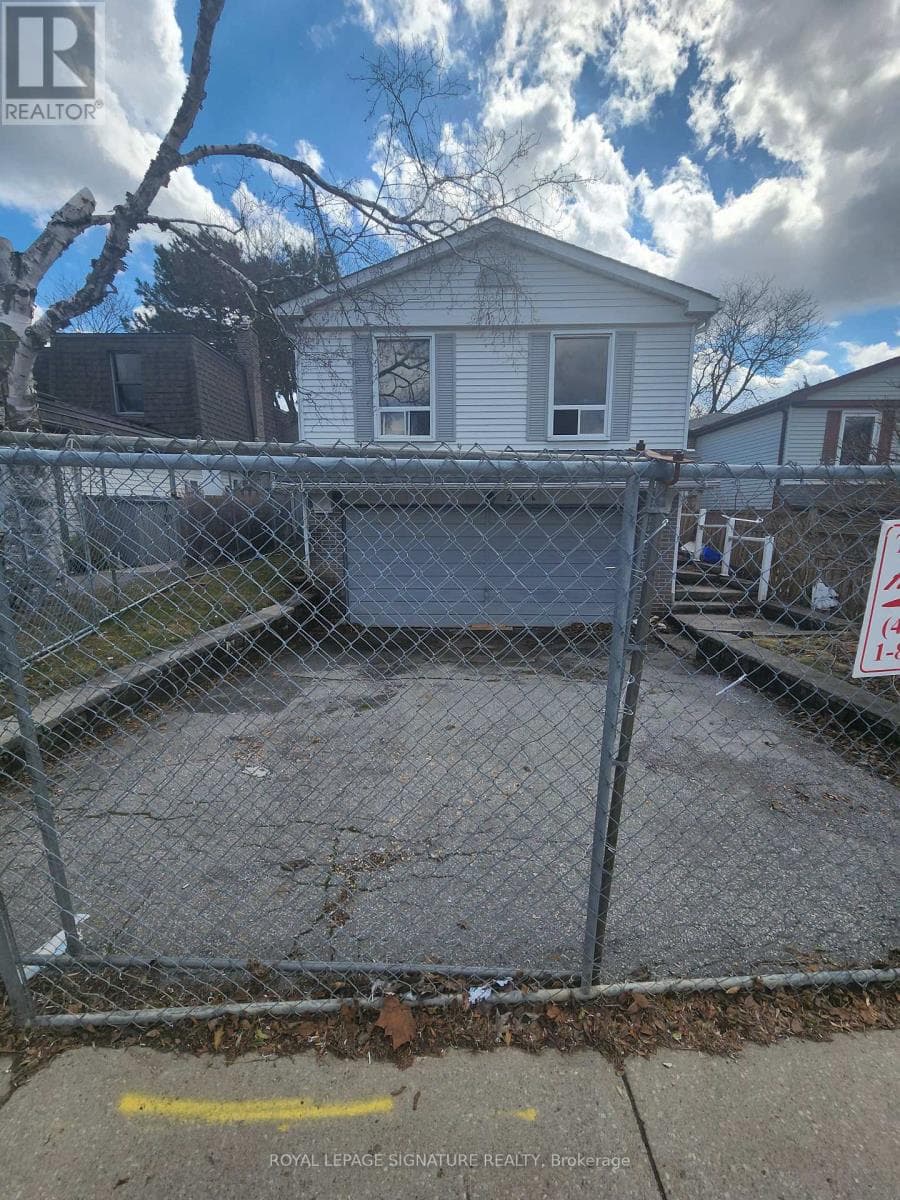 vacant land at 29 LILLOOET CRESCENT — $799,900