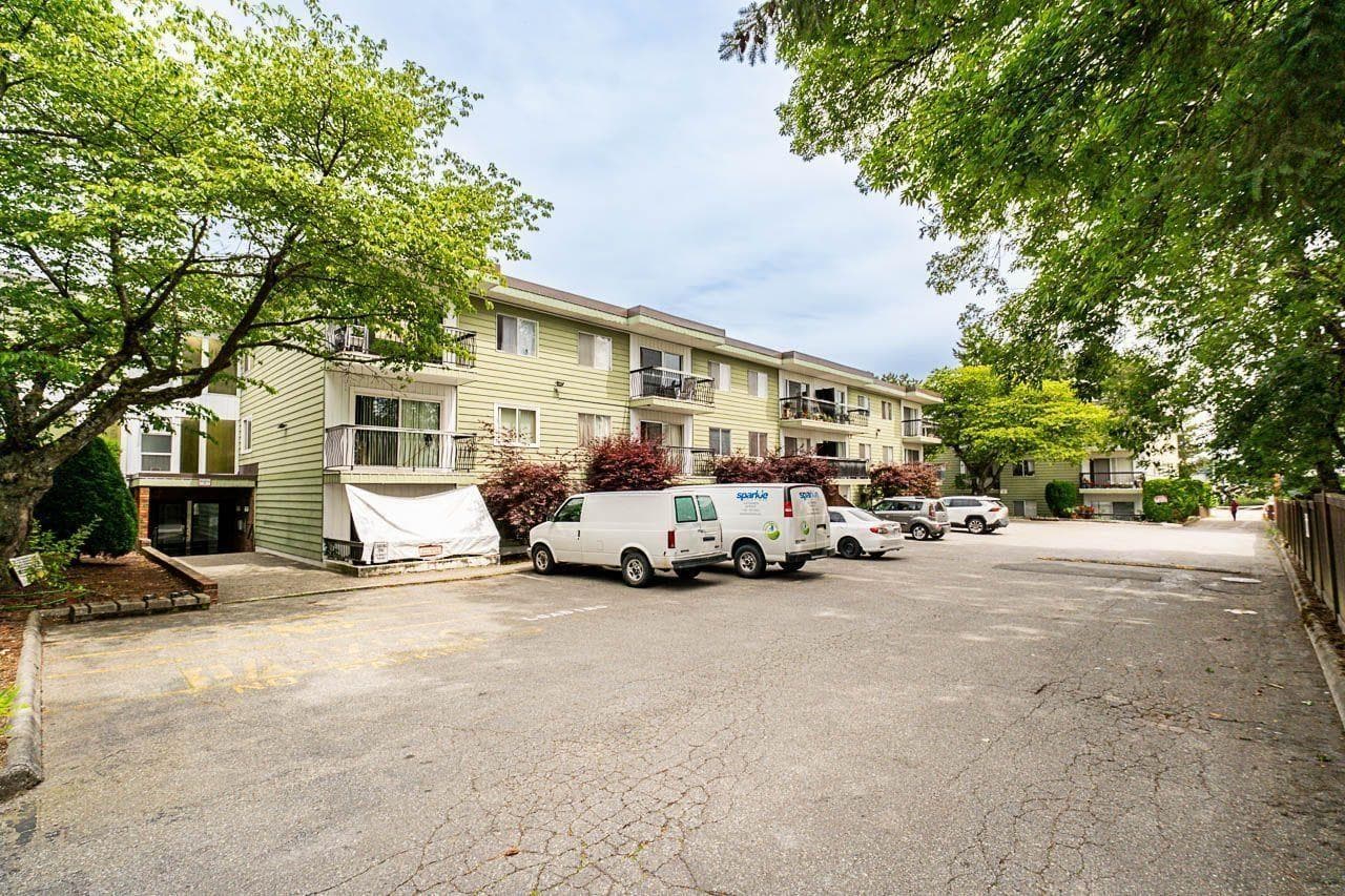 1 bed 1 bath single family at 135B 8635 120 STREET — $275,000
