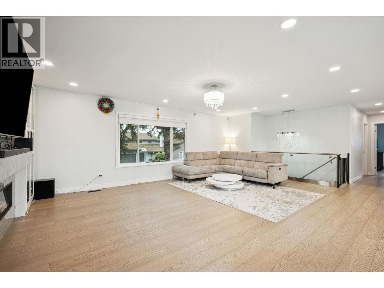 4811 LANCELOT DRIVE photo 4