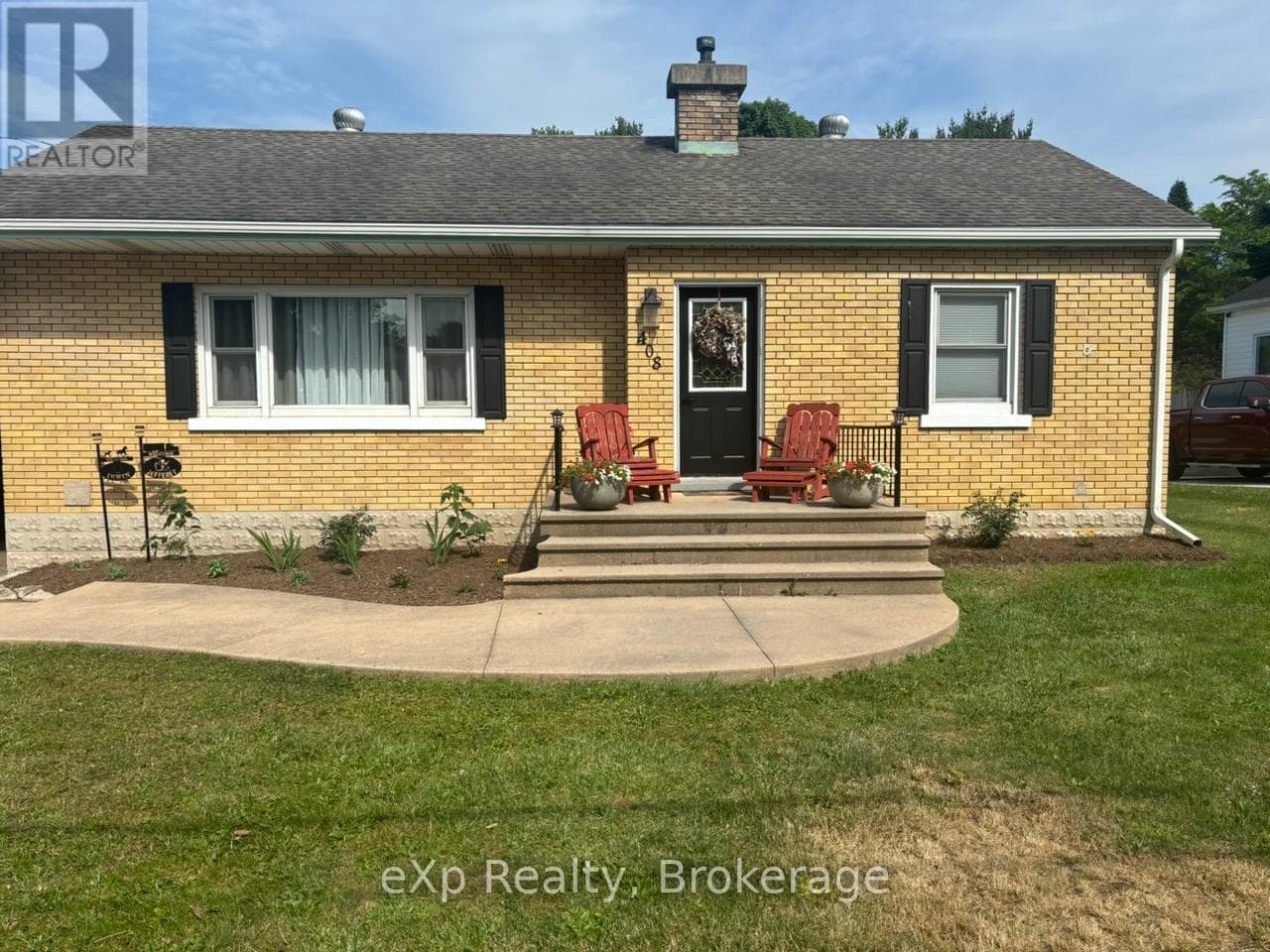 3 bed 2 bath single family at 408 MCNAB STREET — $499,900