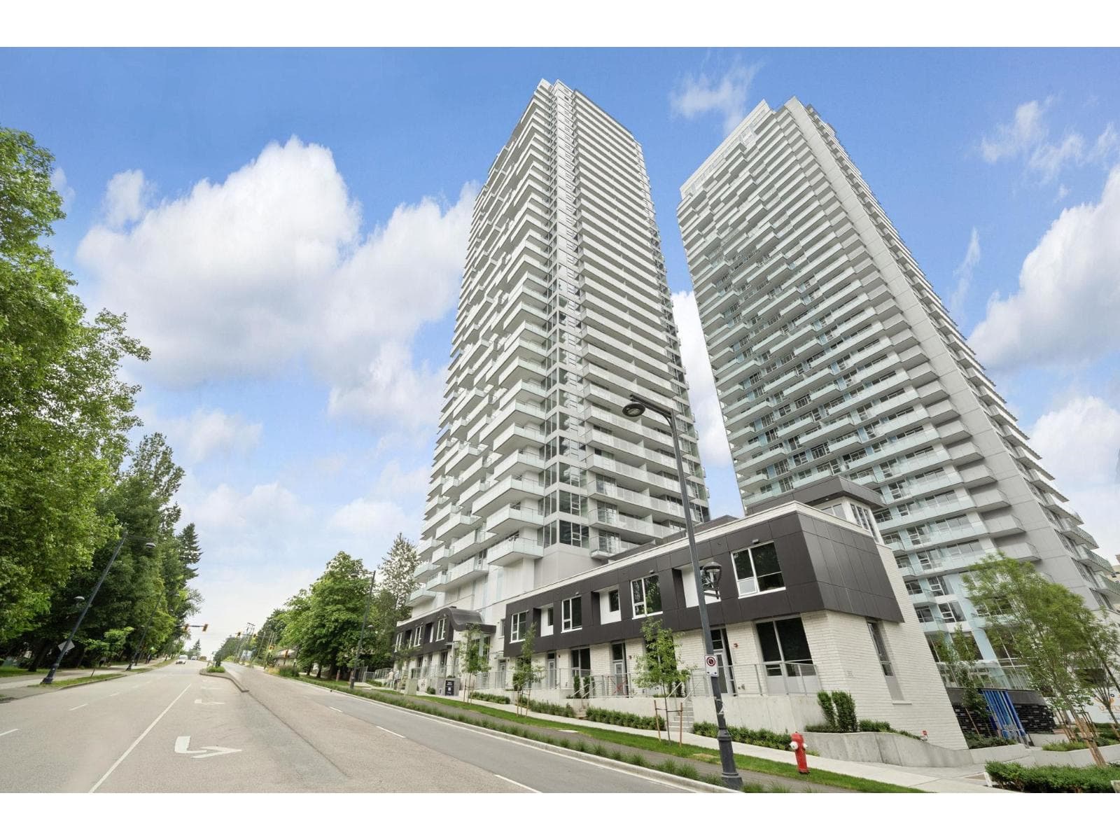 1202 13778 100 AVENUE photo 2