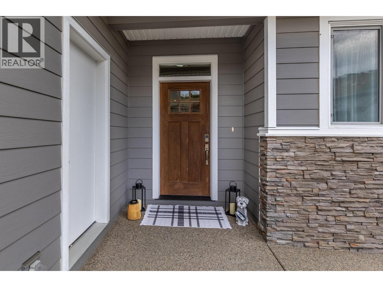 6666 Blackcomb Way photo 4