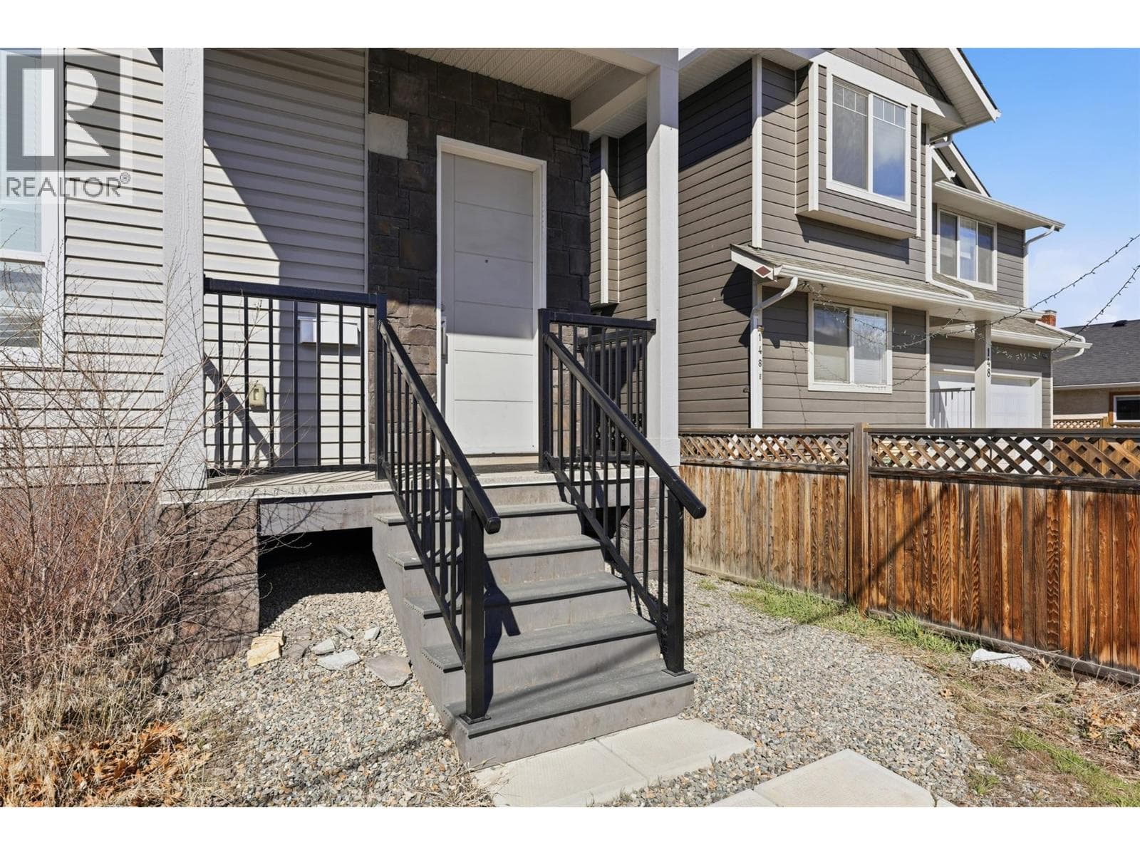 154 Williams Street photo 2