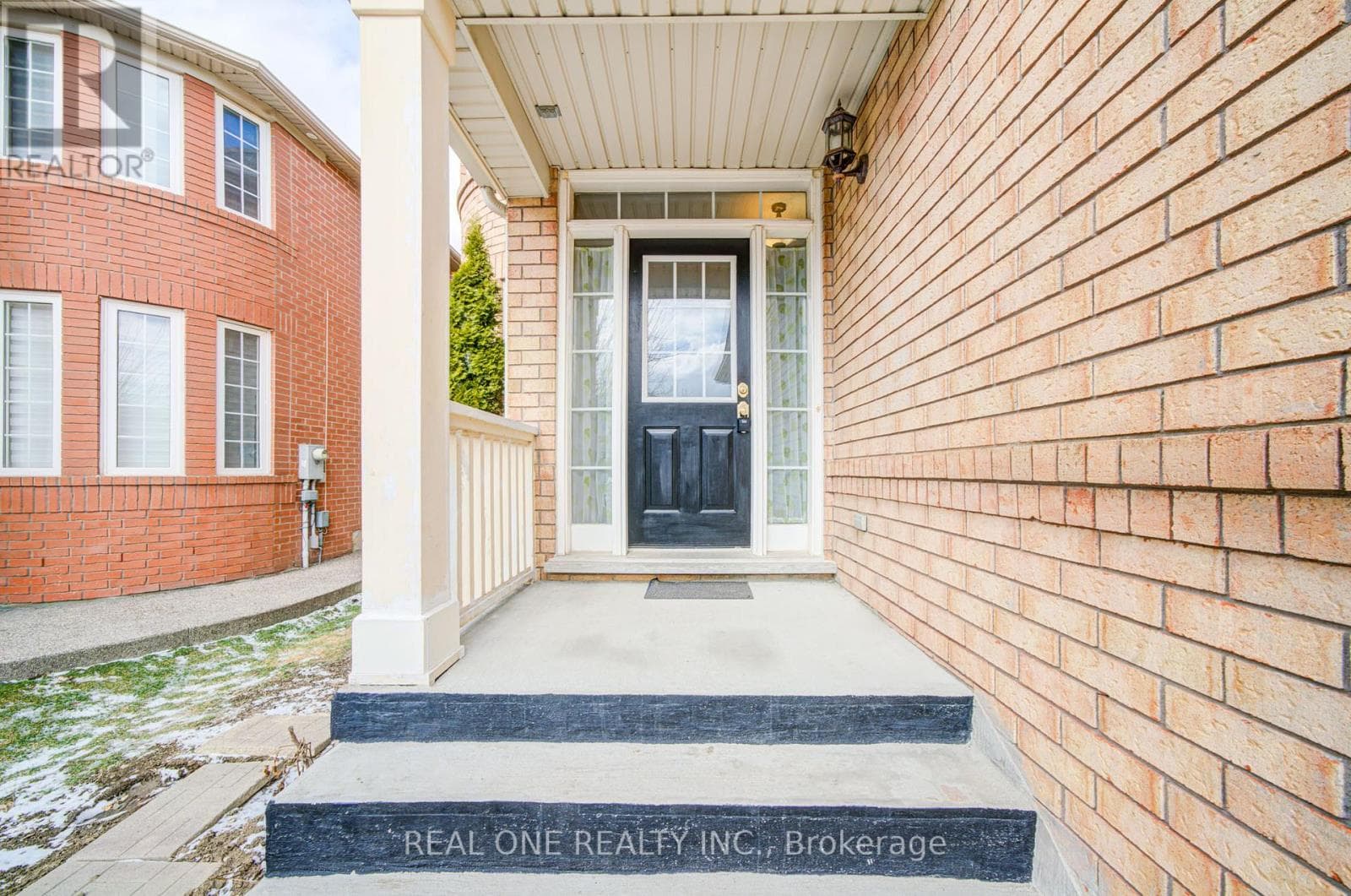 3696 WATERFALL CRESCENT photo 3