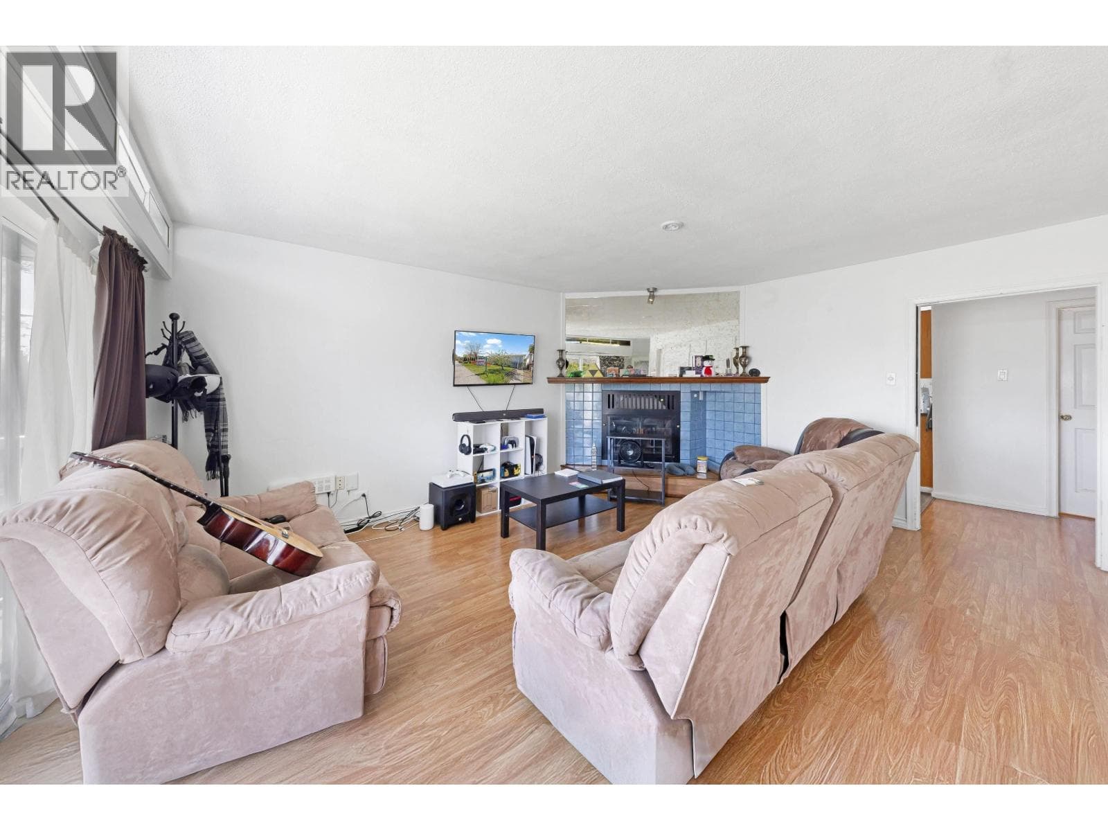 6777 KERR STREET photo 5