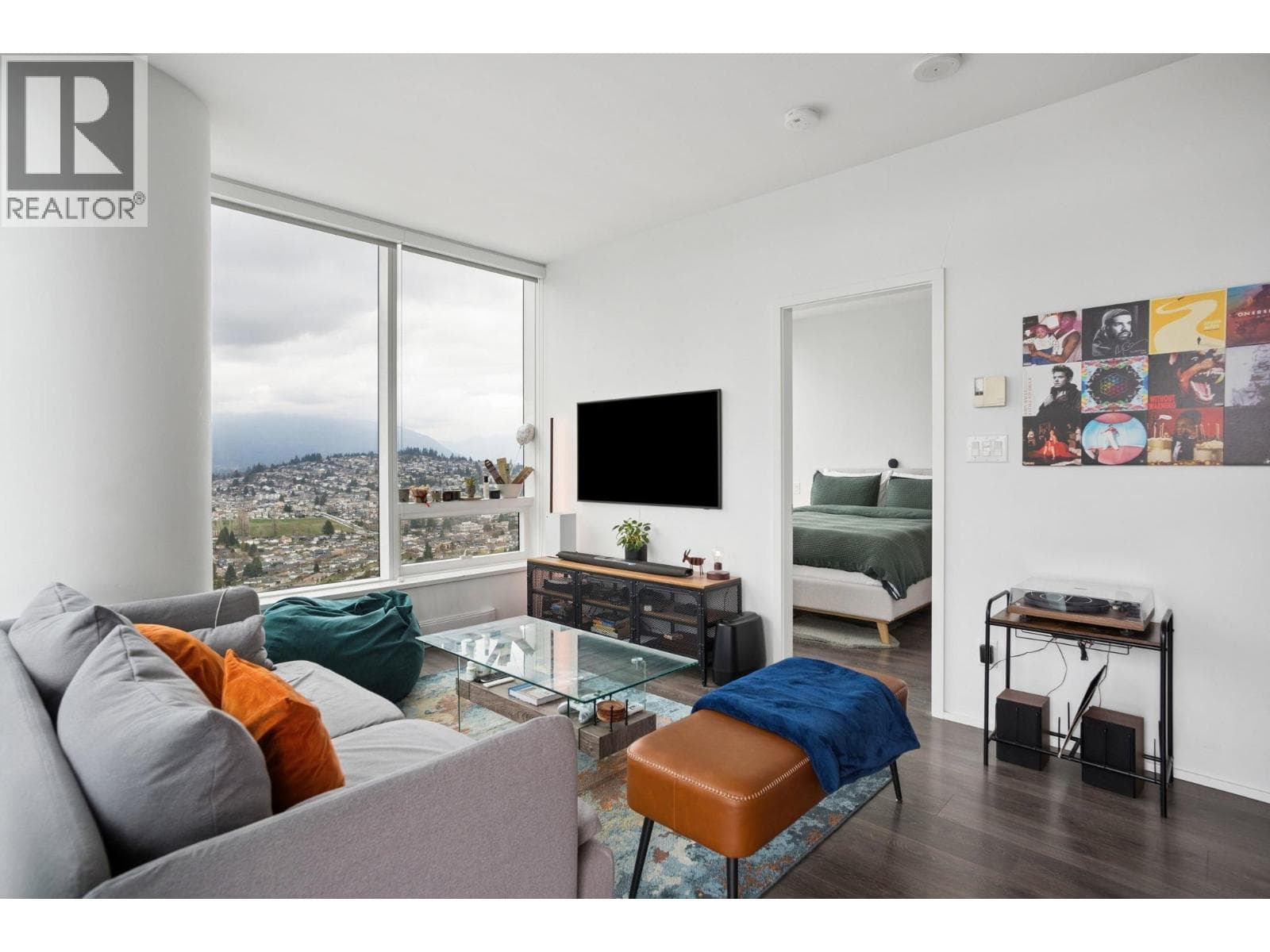 4609 1955 ALPHA WAY photo 3
