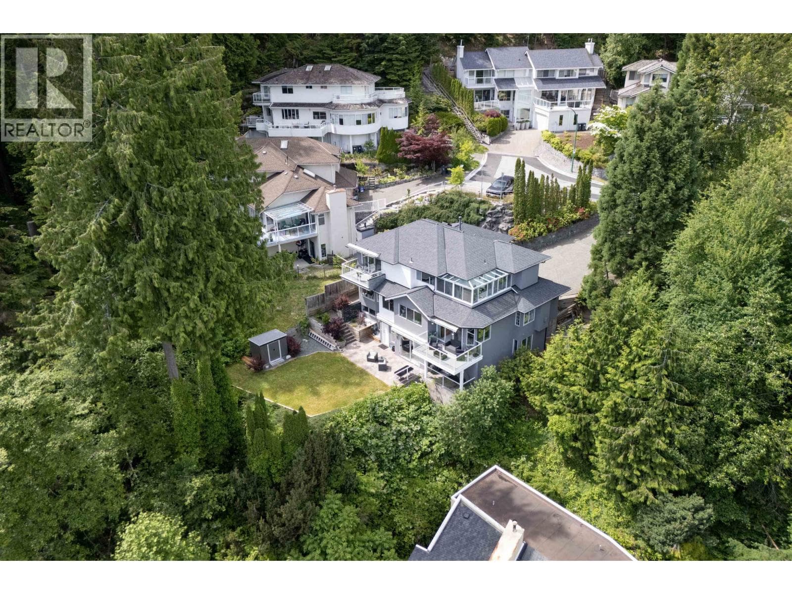 1241 COLEMAN STREET photo 4