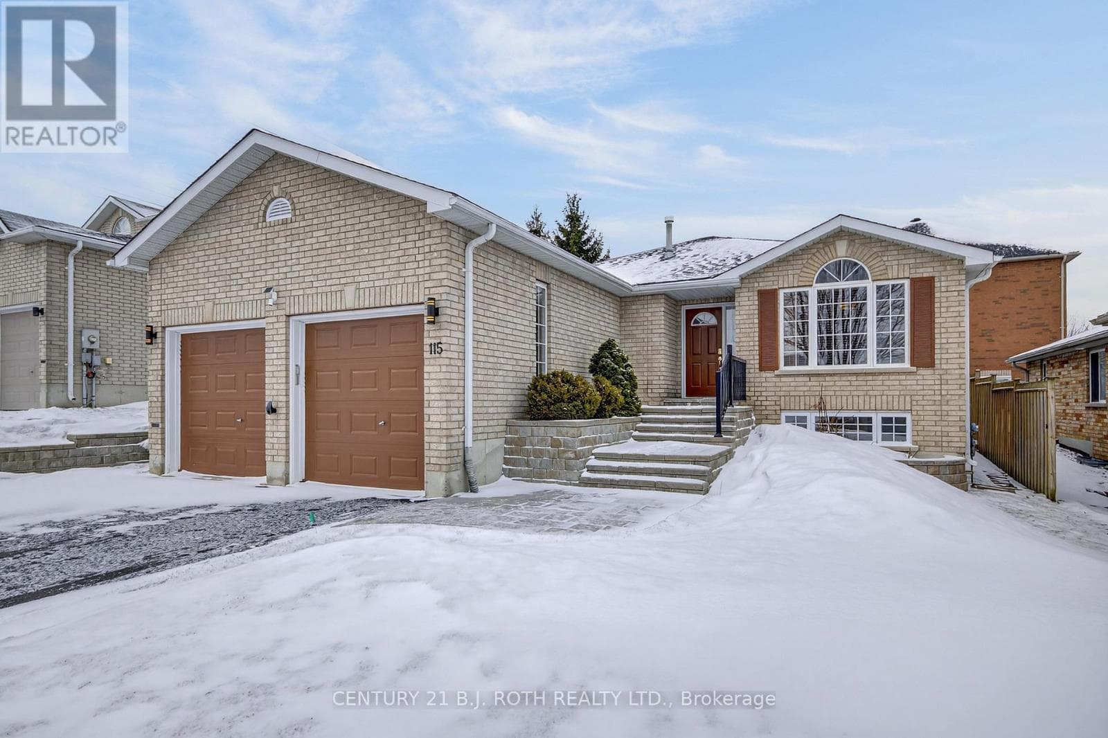4 bed 3 bath single family at 115 LION'S GATE BOULEVARD — $799,900