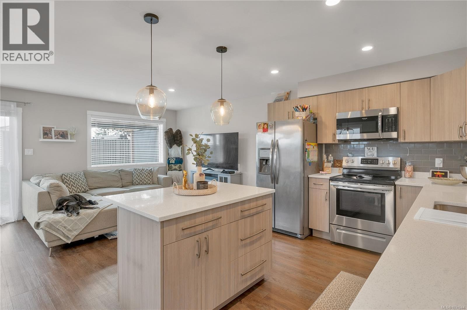 3 bed 3 bath single family at A 535 Petersen Rd — $584,900