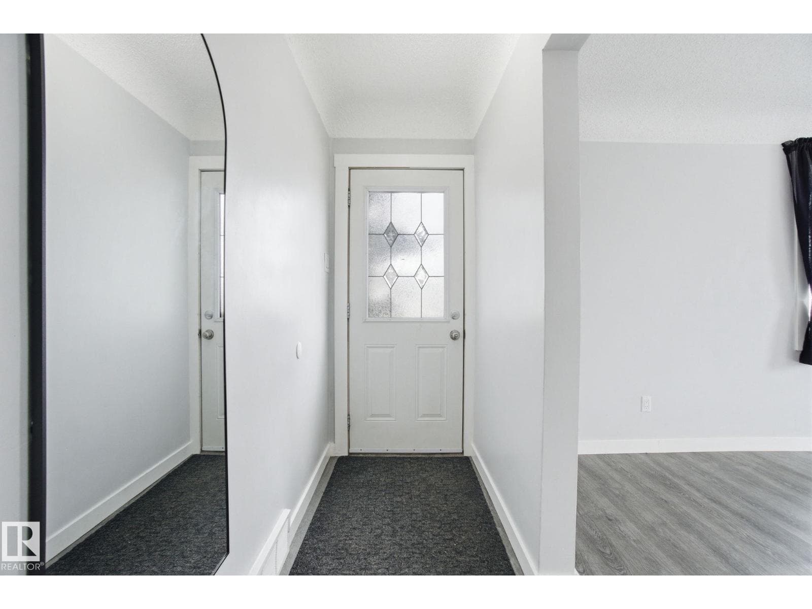 9916 108 ST photo 5