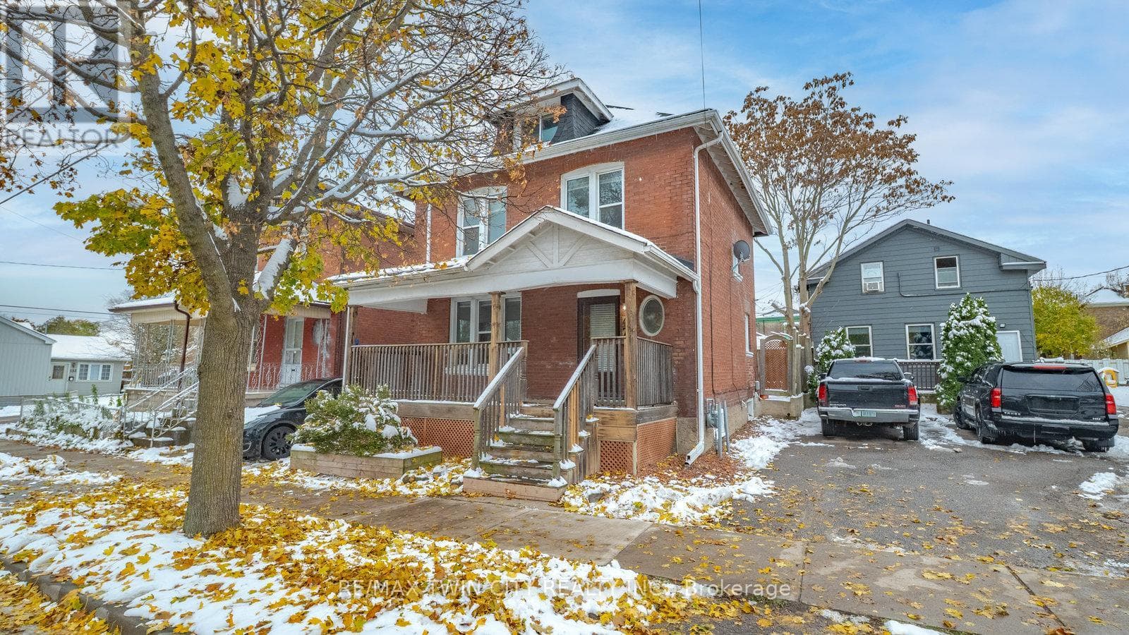 3 bed 2 bath single family at 47 GREY STREET E — $599,900