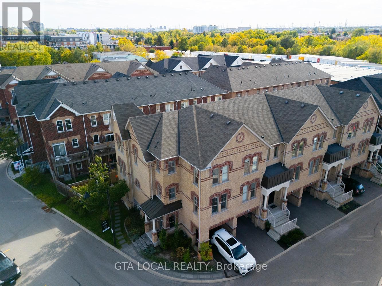 31 - 10 PORTER AVENUE W photo 4