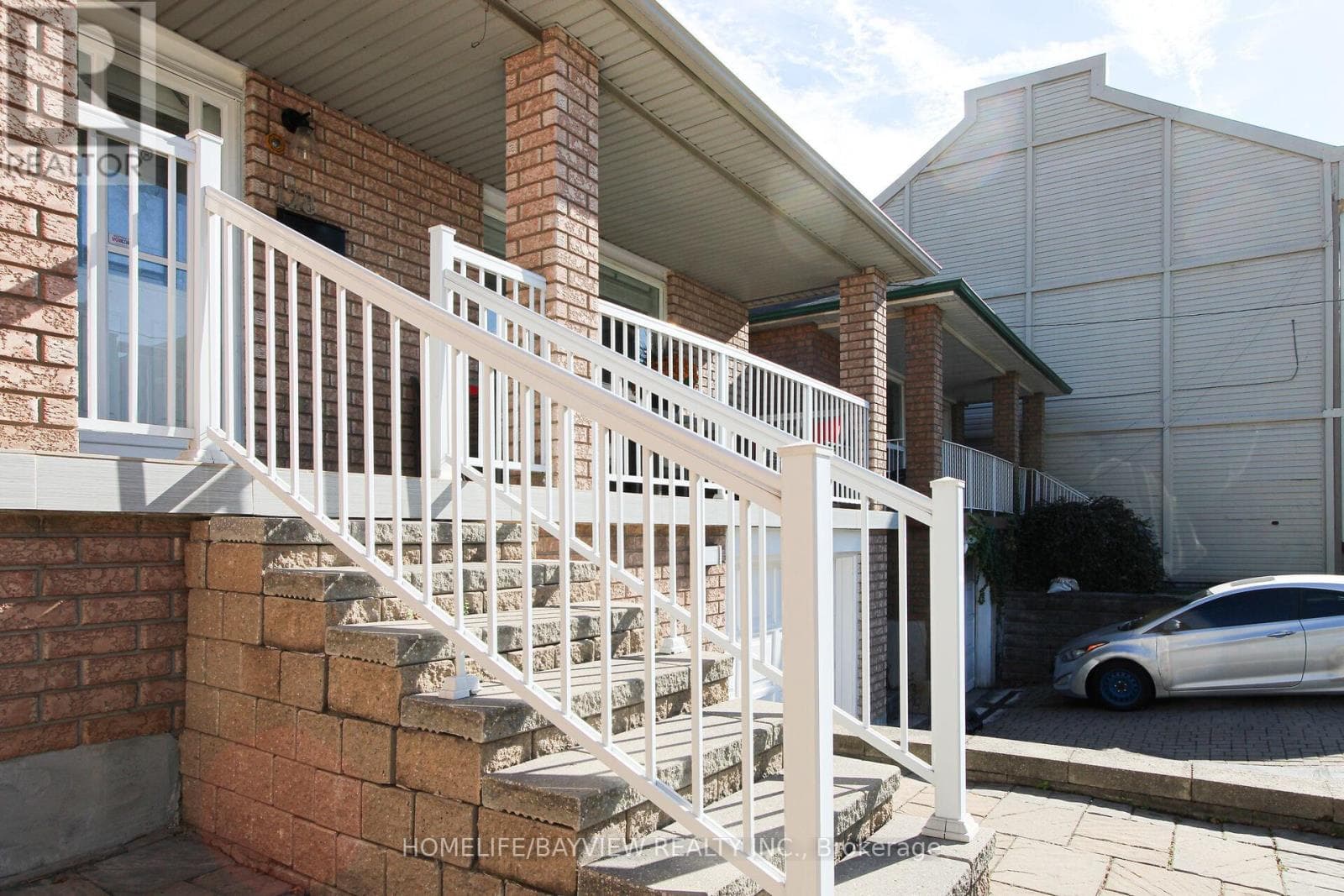 128 CATHCART STREET photo 5