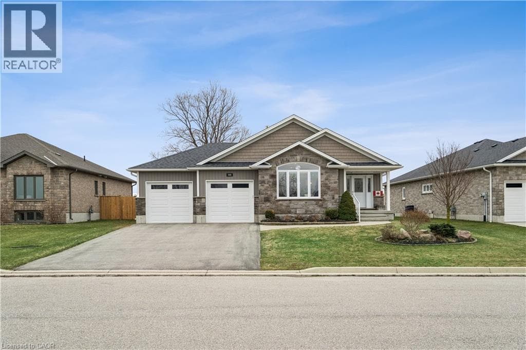 480 GRAND TRUNK Street photo 2