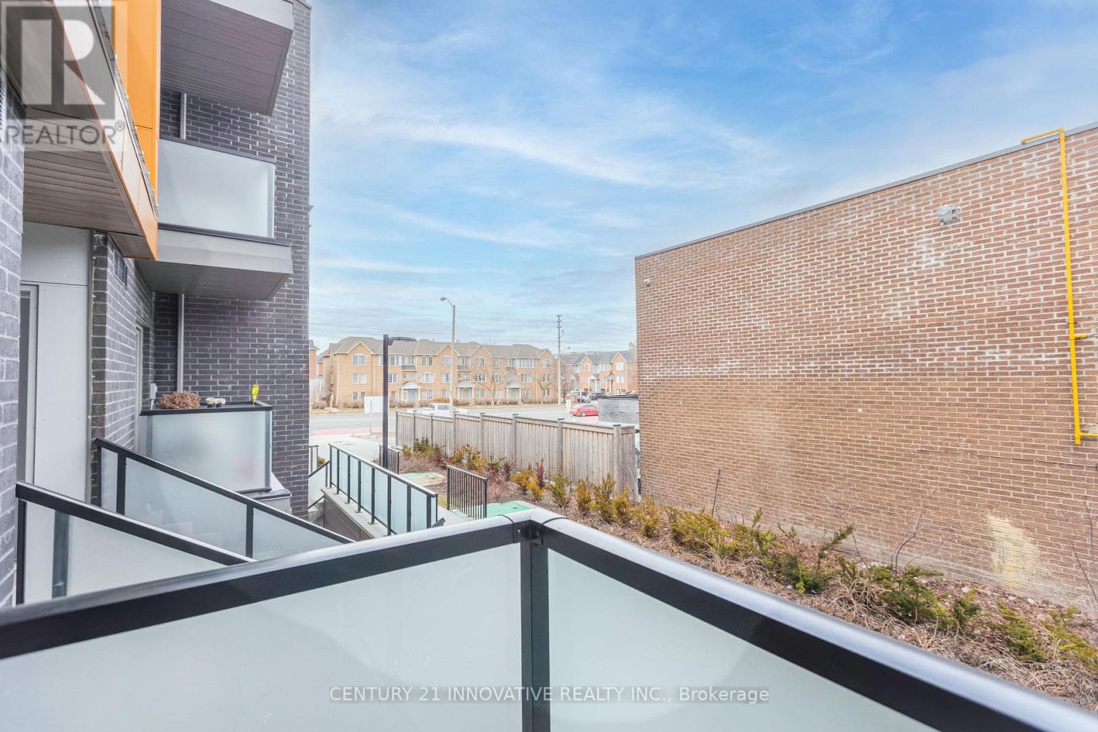 2 bed 2 bath single family at 511 - 2791 EGLINTON AVENUE E — $609,000