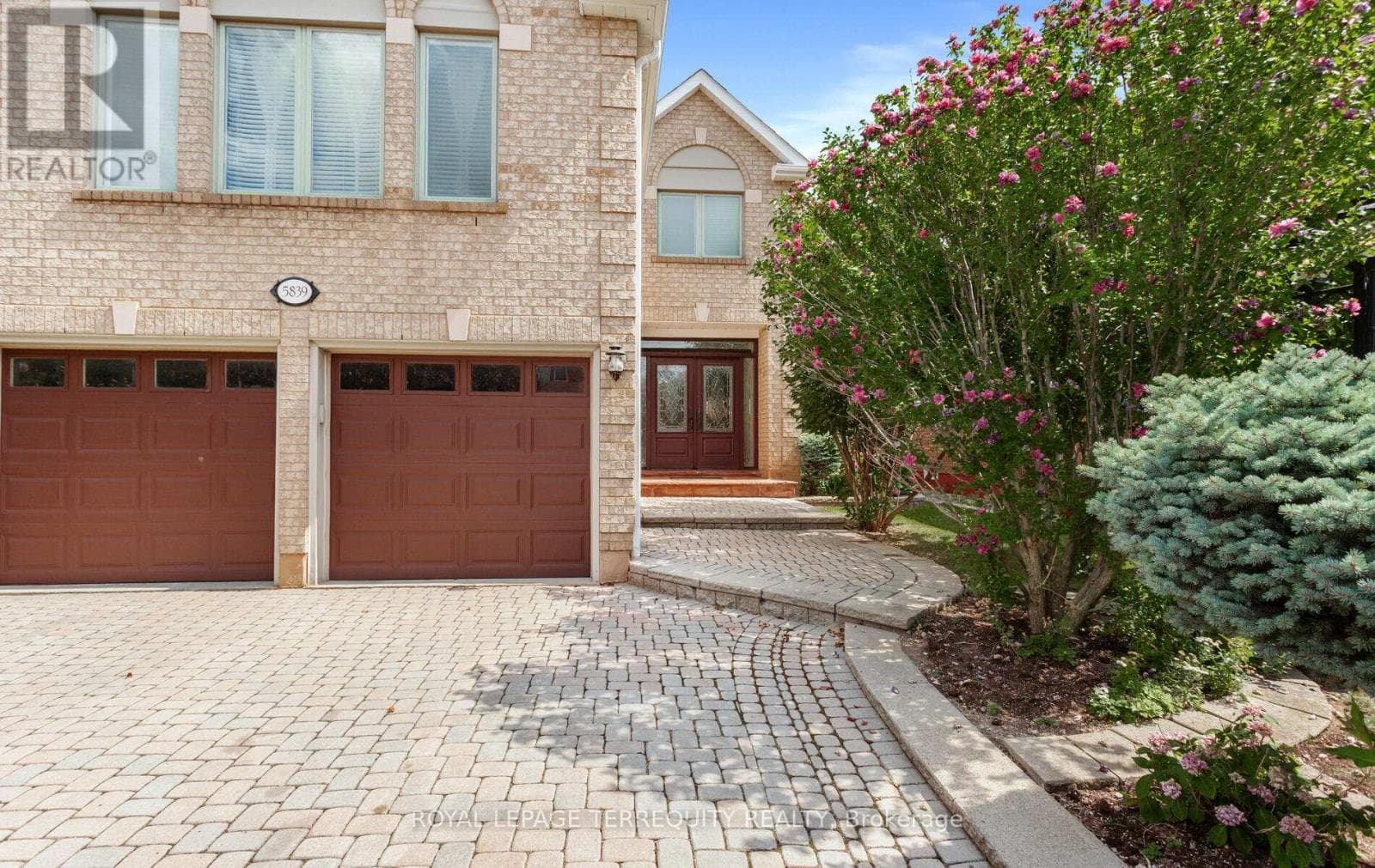 5839 FIELDON ROAD photo 2
