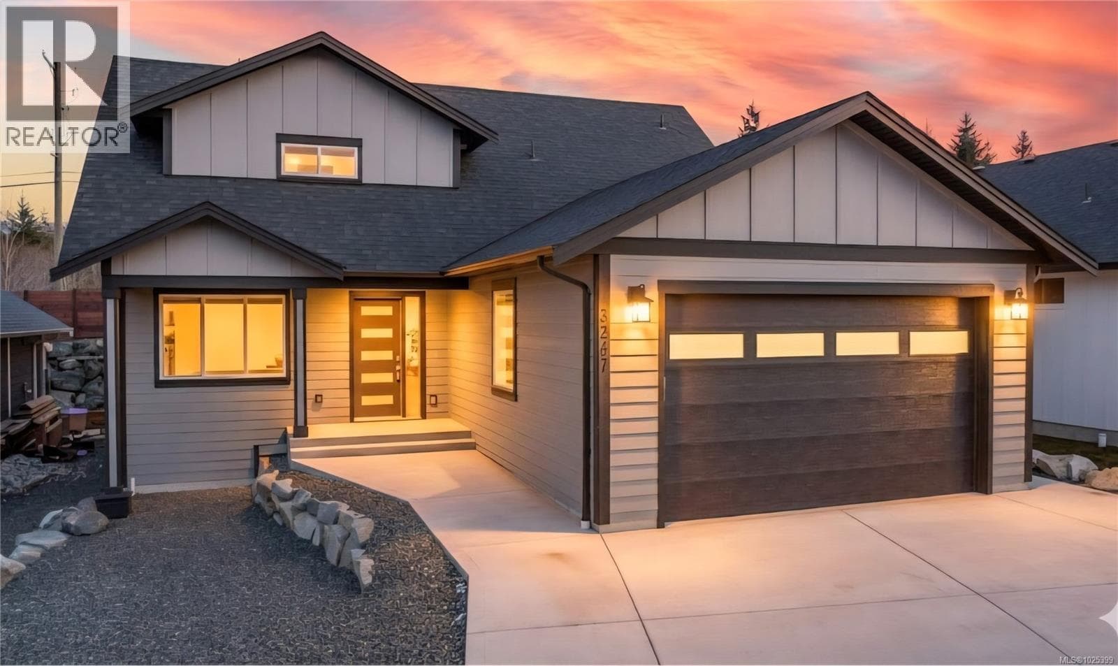 3 bed 3 bath single family at 3207 Fernwood Lane — $849,000