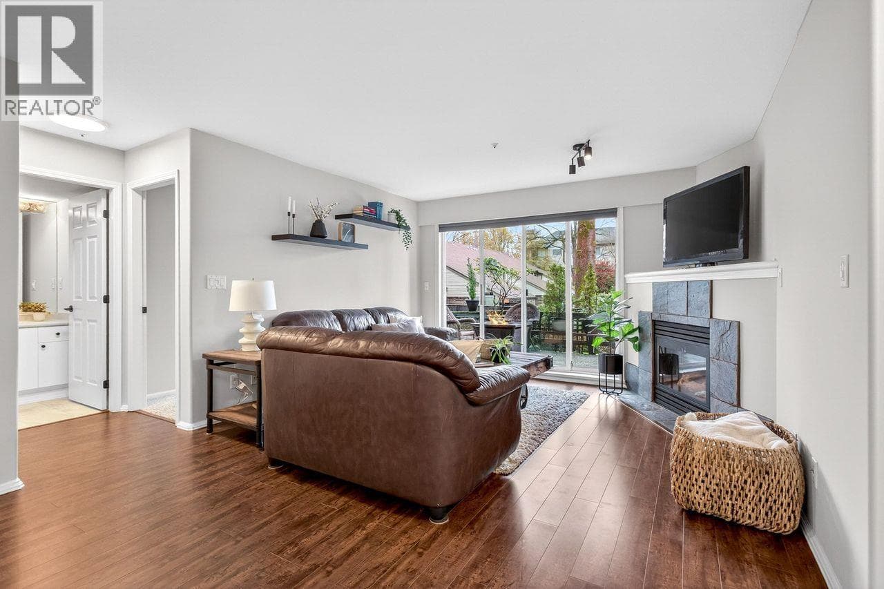 104 11960 HARRIS ROAD photo 3