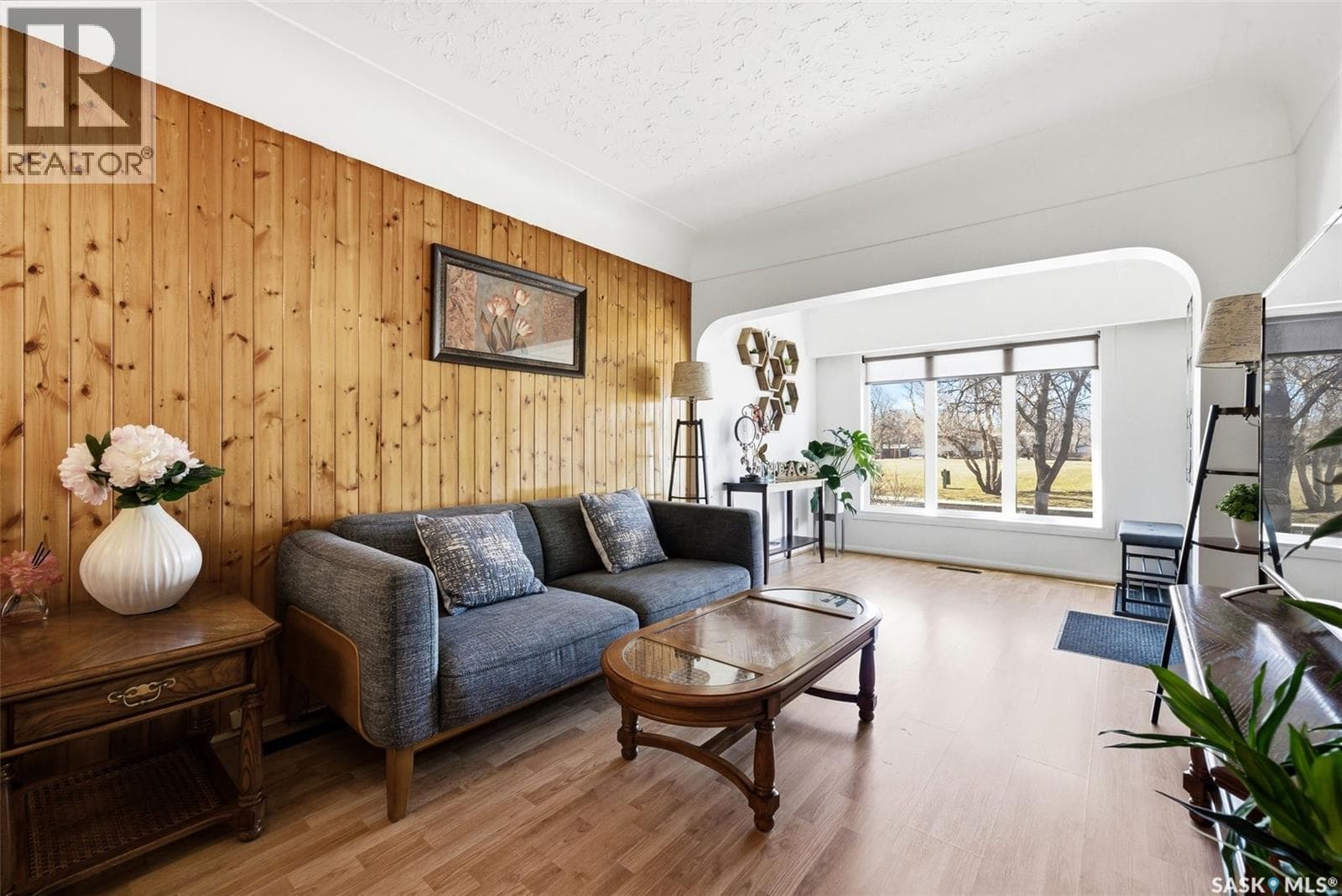 1441 Athol STREET — photo 4