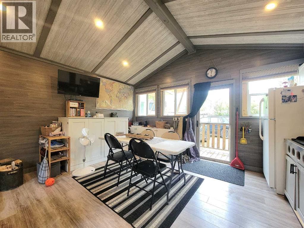 101A HWY 2 — photo 4