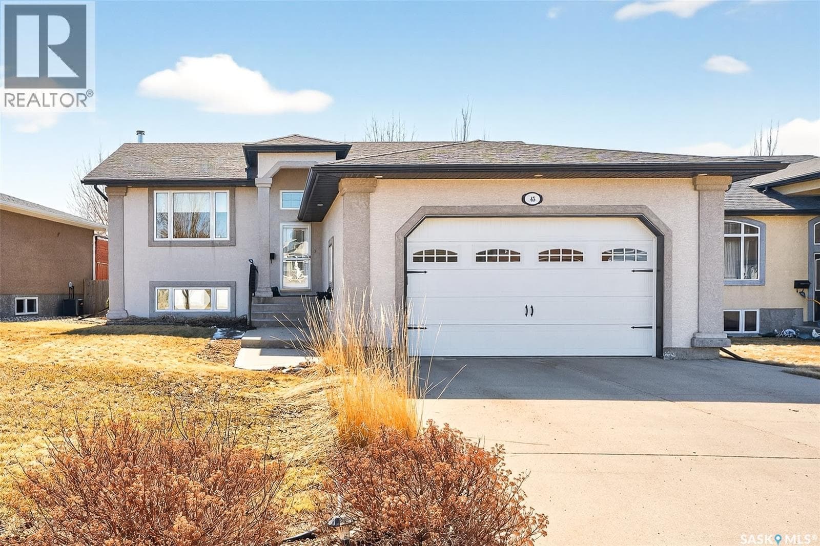 5 bed 3 bath single family at 45 Goldenglow DRIVE — $599,900