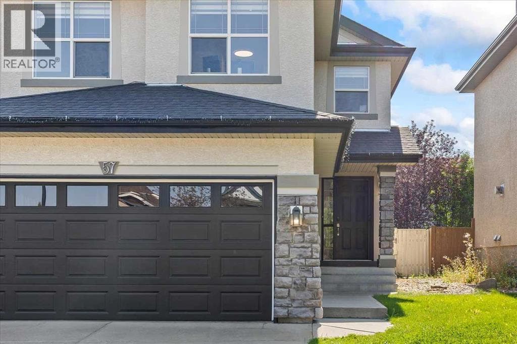 57 Everwillow Boulevard SW photo 2