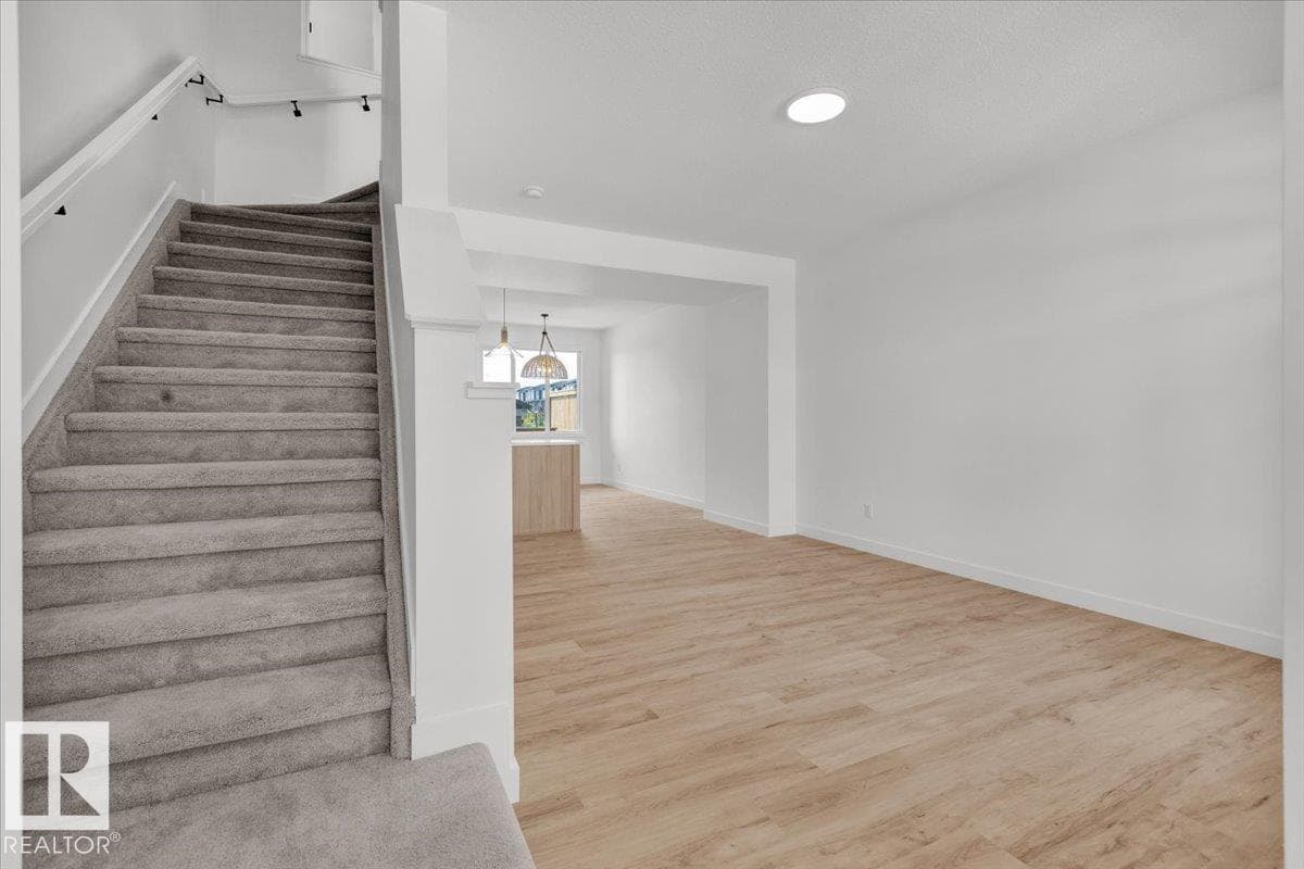 1309 KESWICK DR SW — photo 2