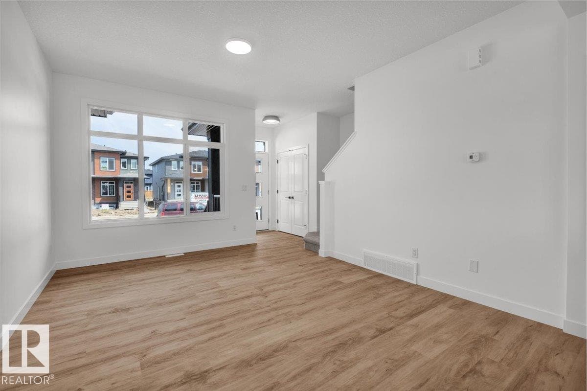 1309 KESWICK DR SW — photo 4
