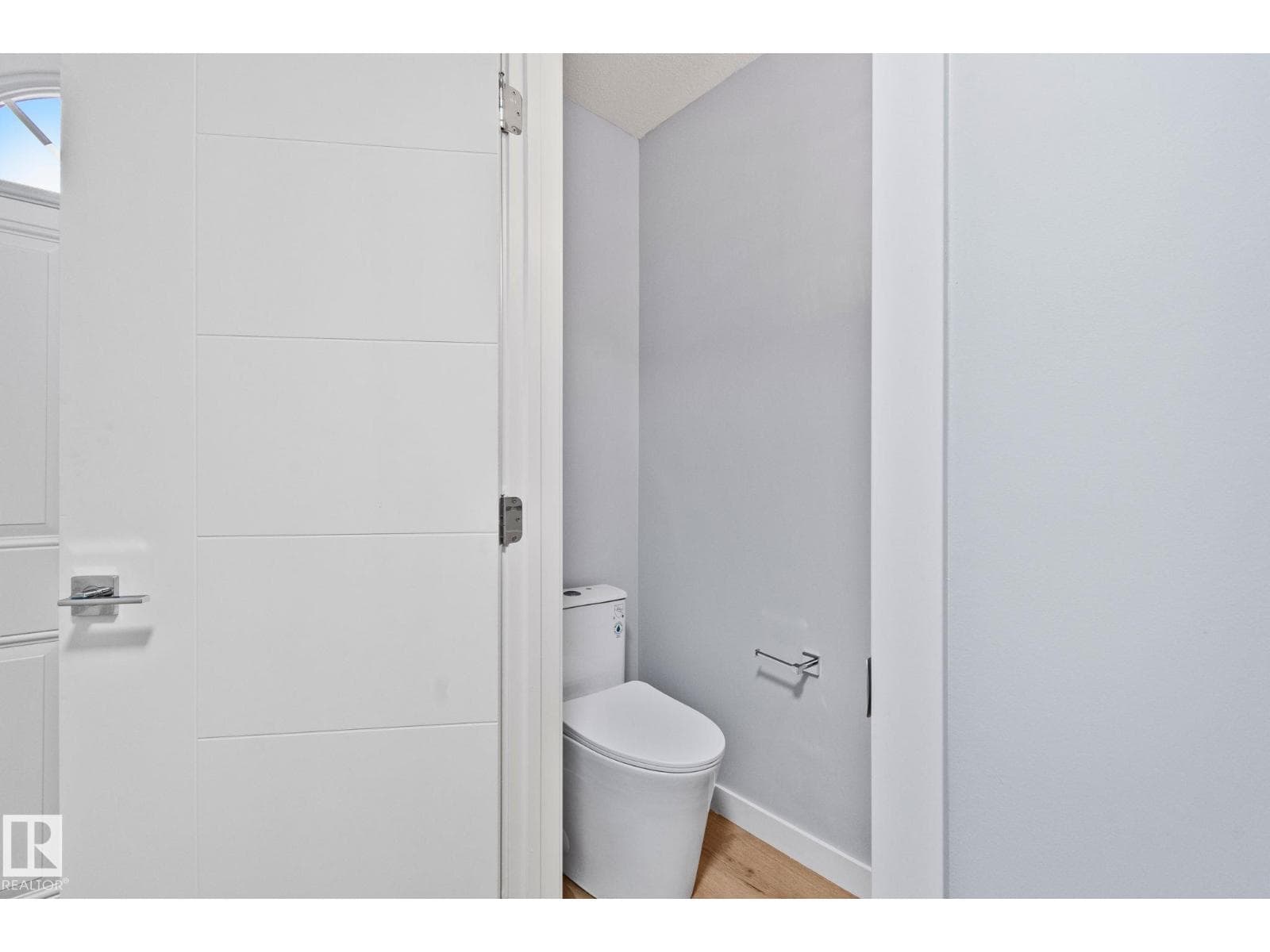8620 38A AV NW — photo 5
