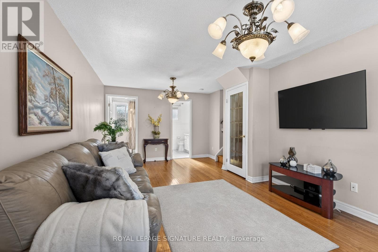 897 PEMBRIDGE CRESCENT photo 5