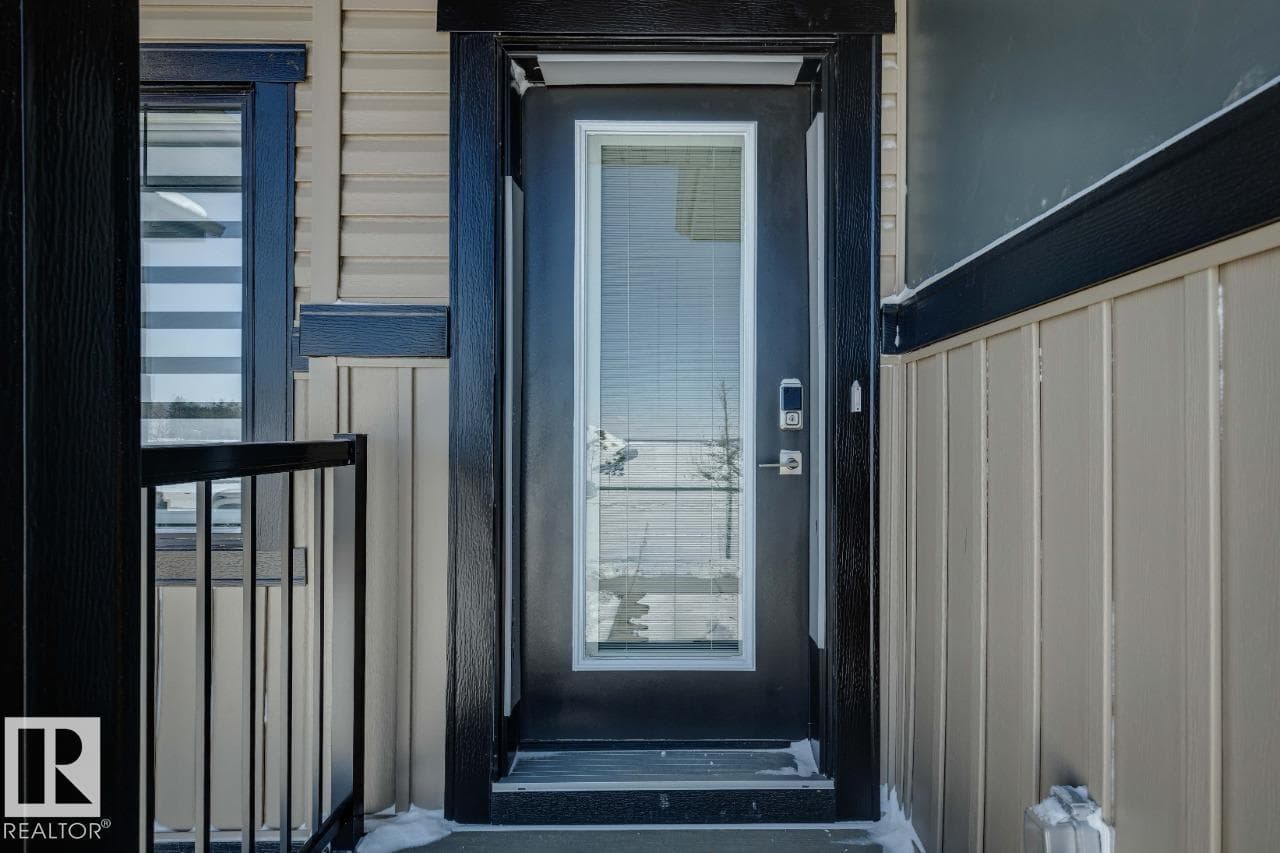 306 Hawthorn WY photo 4