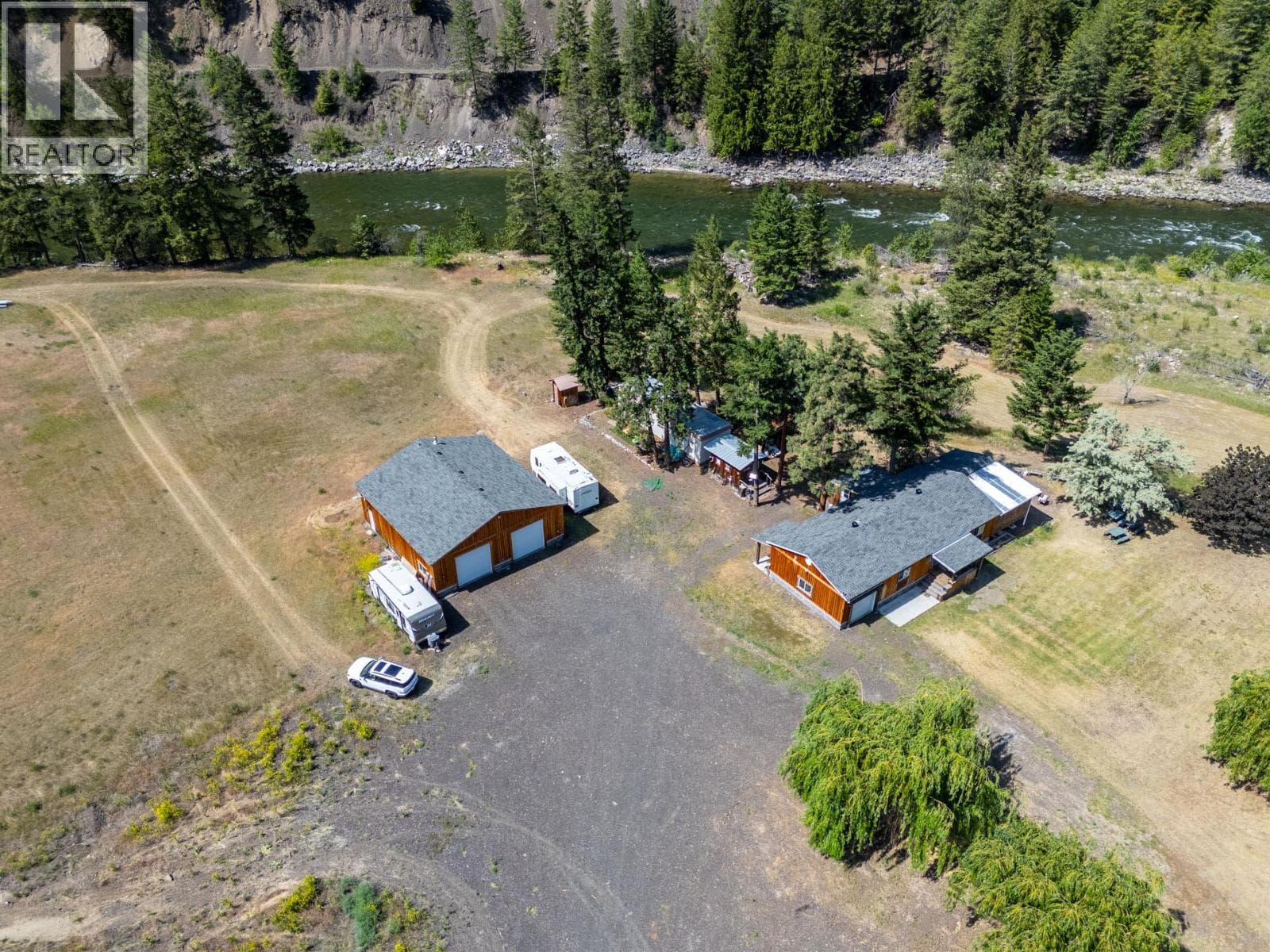 6097 Highway 3 photo 2