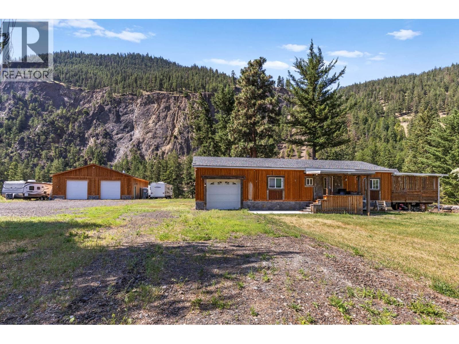 6097 Highway 3 photo 3