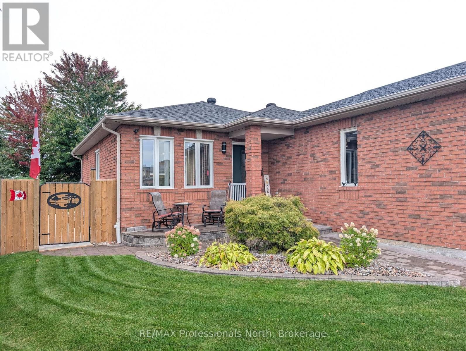66 COLEMAN DRIVE photo 2