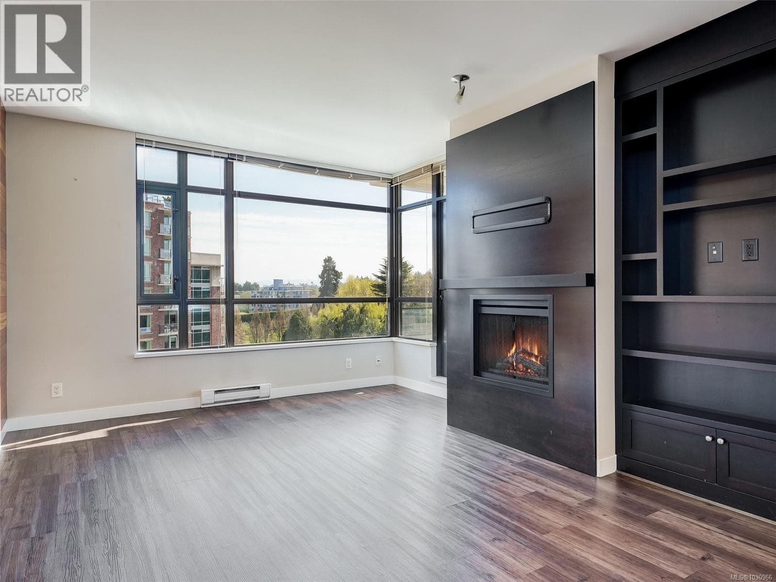 604 788 Humboldt St photo 4