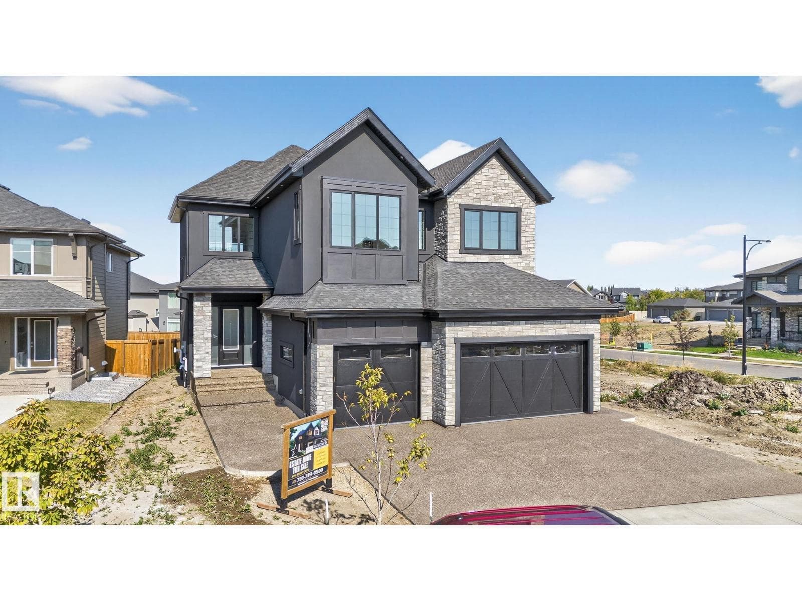 4706 KNIGHT CL SW photo 2