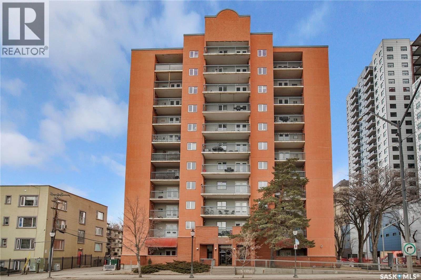 2 bed 1 bath single family at 902 405 5th AVENUE — $184,900