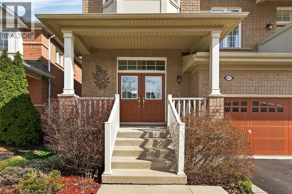 97 SIRENTE Drive photo 3