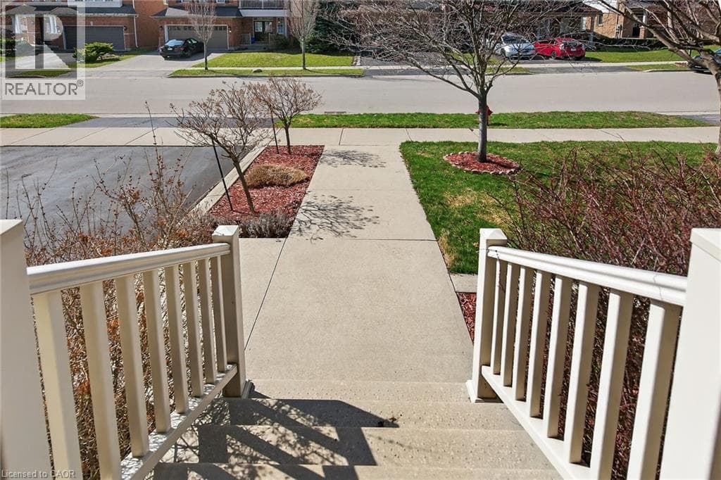 97 SIRENTE Drive photo 4