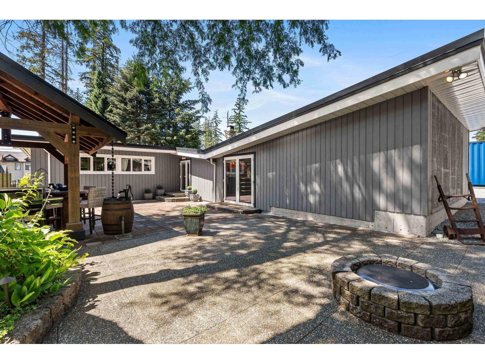 13270 58 AVENUE photo 5
