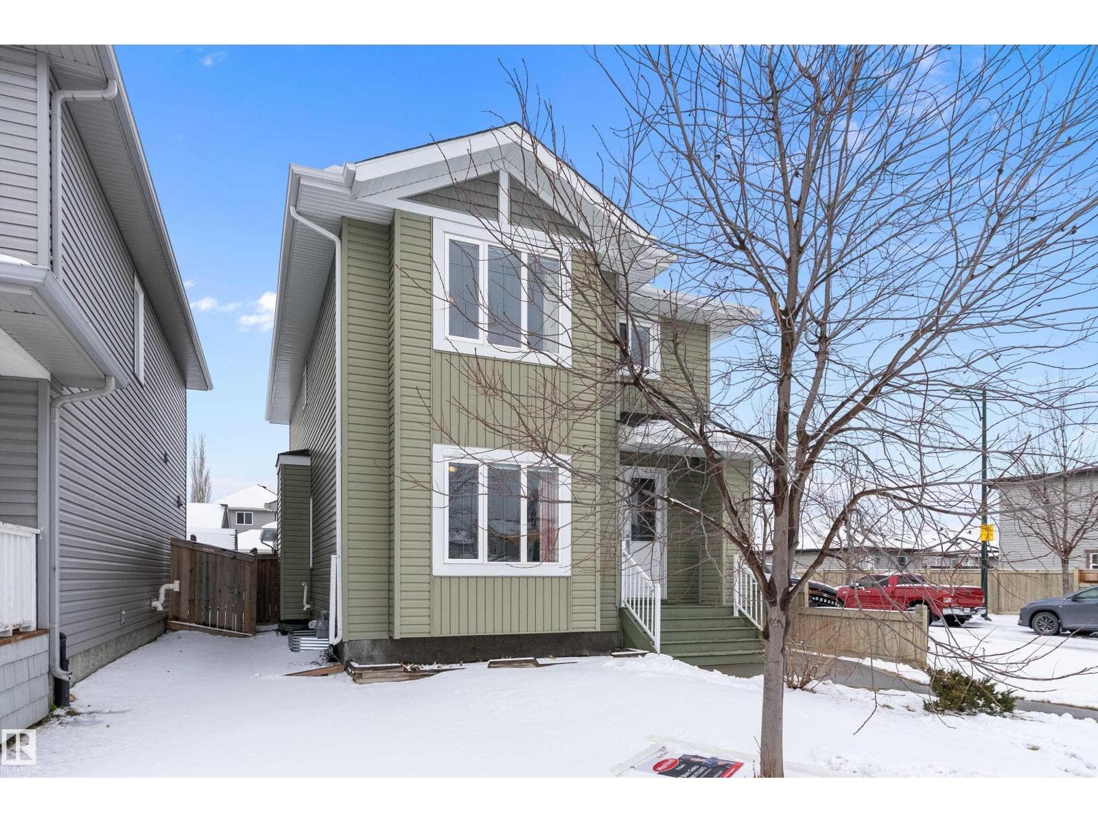 598 TAMARACK RD NW photo 3