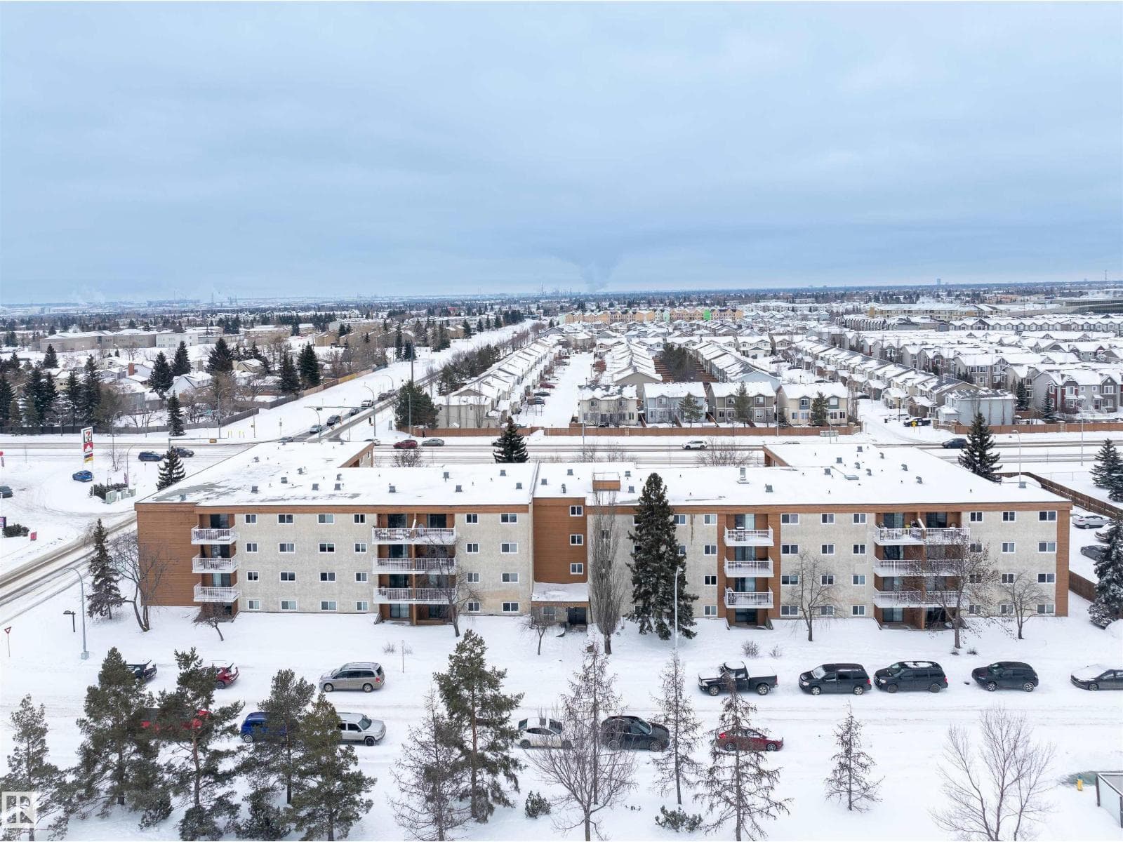 #401 3611 145 AV NW photo 3