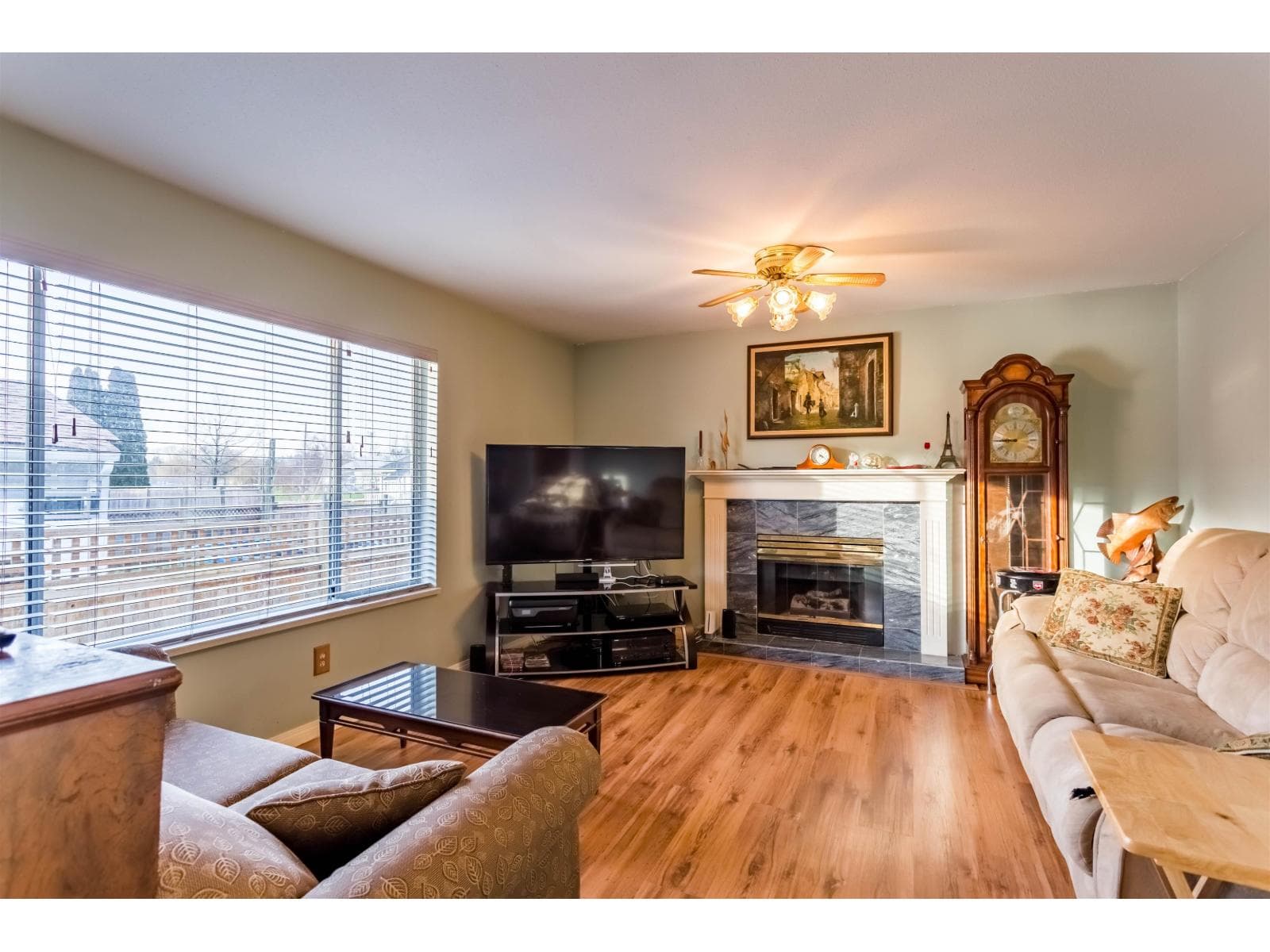12717 114 AVENUE photo 3